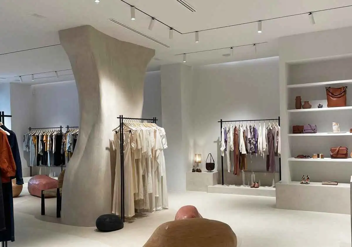 Local comercial en Madrid recién reformado para tienda de moda